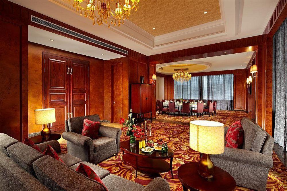 Jurong Yukun New Century Hotel Jiangsu Екстер'єр фото