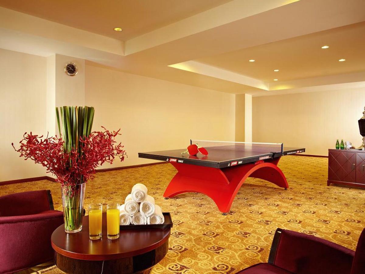 Jurong Yukun New Century Hotel Jiangsu Номер фото